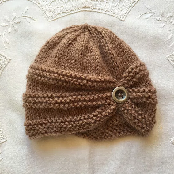 * New Born Plus * Baby Beanie * (Warm) * Brown * Aust Hand Knitted