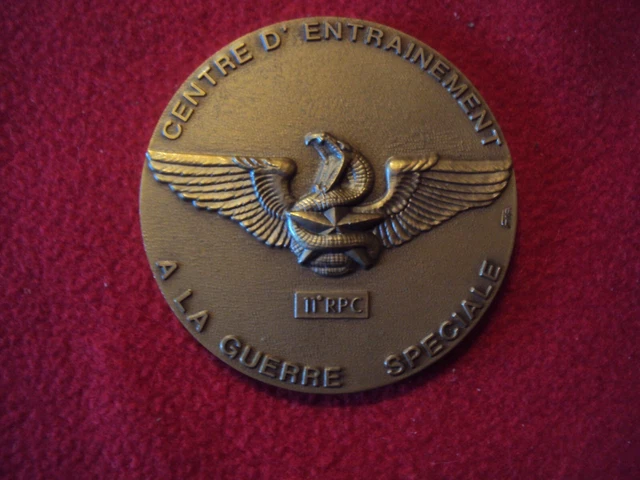 Badge avec l'œuvre « CPES CERCOTTES » de l'artiste Aspretto