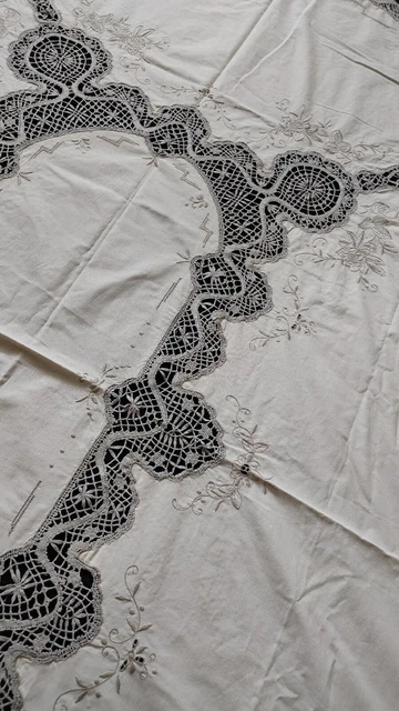 Linen Tablecloth + 8 Napkins VTG Hand Embroidered Crochet Lace Oval 85"X 68"