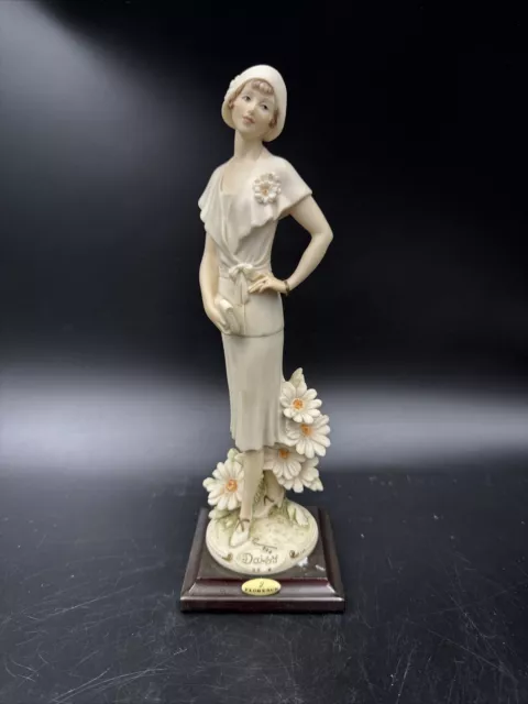 Giuseppe Armani Figurine Daisy Girl Statue Capodimonte Florence Italy Art 0352F