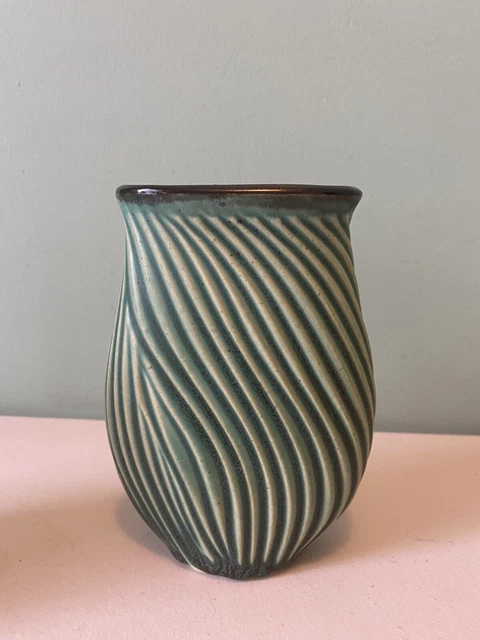 Paul Jeselski Signed  Studio Art  Pottery Vase 5 3/4”