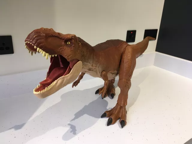 Tiranossauro Rex Super Colossal Jurassic World Mattel Fmm63 - Vals Magazine