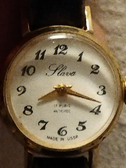 Petite Chaîne De Montre Ancienne En Plaqué Or – Signée SAVARD, Breloque