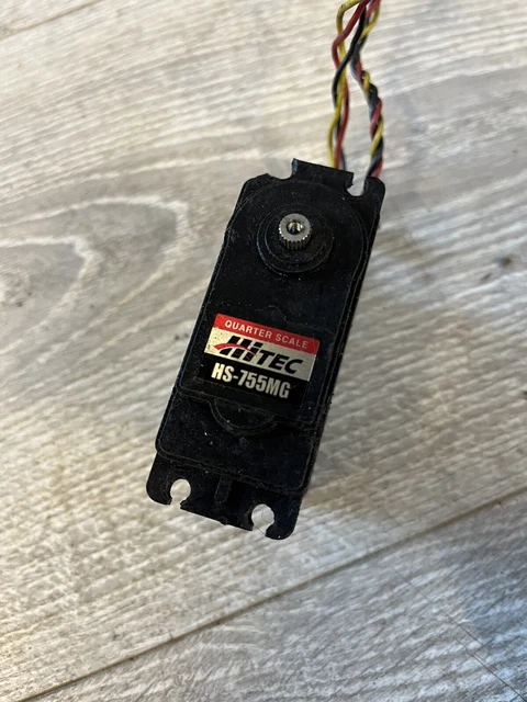 Hitec HS-755MG Ingranaggio In Metallo Scala Gigante 2BB Servo