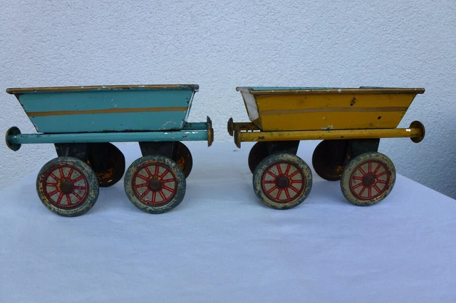 Bodenläufer, zwei Wagen für Sandzug , handlackiert um 1900 Rarität/selten.