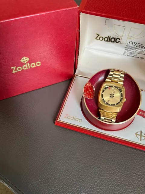 Zodiac New Old  Stock Astrographic Box & Papers Mystery Dial Mans Vintage Watch!