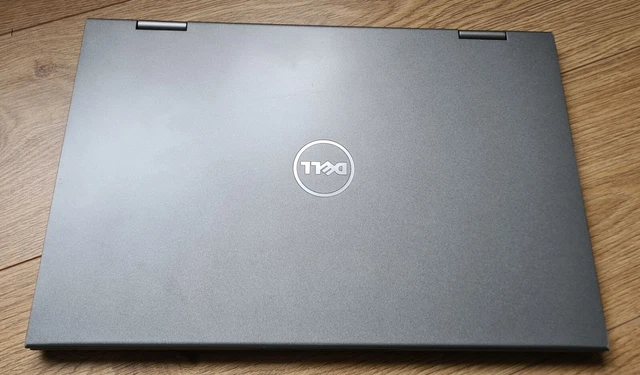 Dell Inpsiron Touchscreen 5579 (2in1) Tablet Laptop i7 8th Gen 16GB RAM 256GB