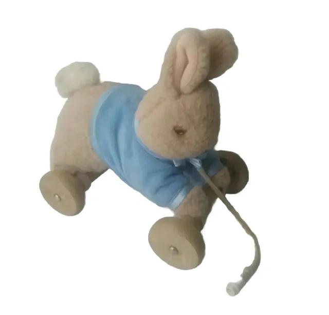 PETER RABBIT Pull-Along plush toy 18cm Beatrix Potter 2017 nursery toddler
