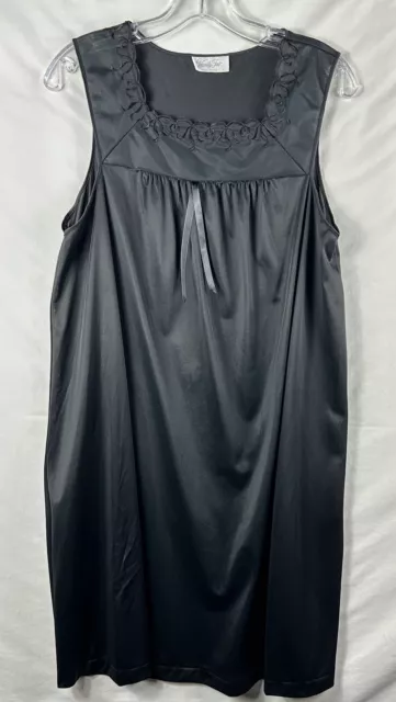 VANITY FAIR  Black sleeveless nylon nightgown Size Large Made USA