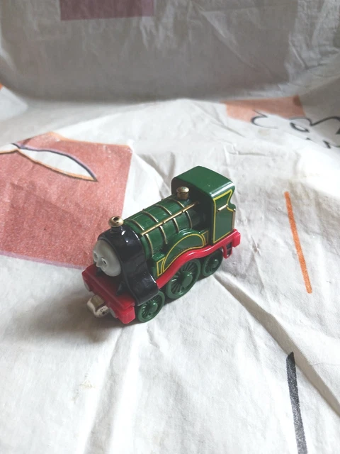 THOMAS & FRIENDS Trackmaster EMILY Motorized Train Engine Gullane 2006