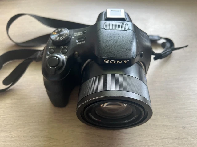 Sony Cybershot DSC-HX400V  20,4 MP  50x Zoom - Hors Service - Retour Refusé