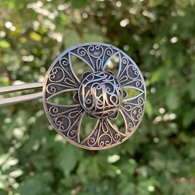 Broche En Argent Massif, Motif Chapeau Berbère Ethnique - Occasion Portée