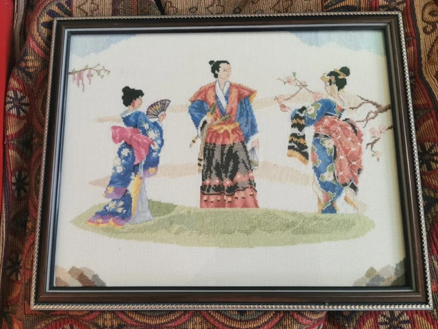 Gerahmt, glasiert, bestickt Geisha & Samurai Bild 12 x 15 ca. Ausgezeichnet.
