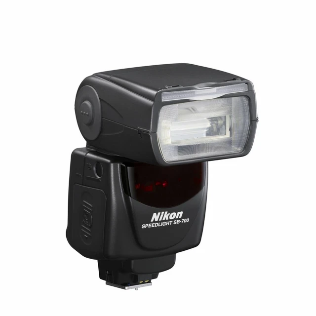 Flash NIKON SpeedLight SB-700