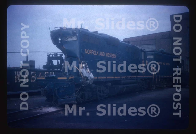 Original Slide N&W Norfolk & Western Wrecked GP9 509 Decatur IL