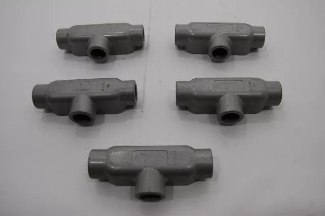 LOT OF 5 New E30640 Form T Conduit Body Size 3/4"