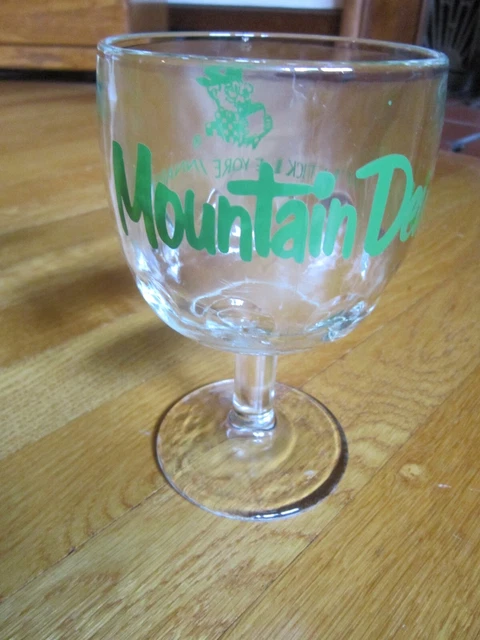 Vtg 1970s Mountain Dew Glass Goblet Drinking Mug It'll Tickle Yore Innards Humor