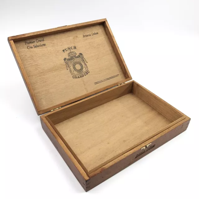 Punch Grand Cru Premiere Seleccione Britania Deluxe Honduras Wood Cigar Box