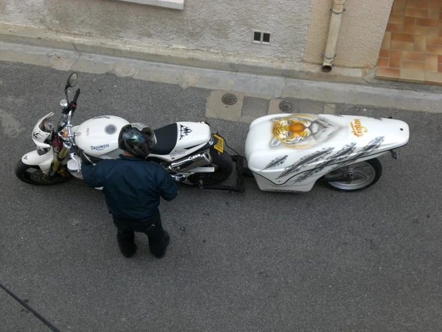 remorque moto wipi bon état pneu neuf prix négociable