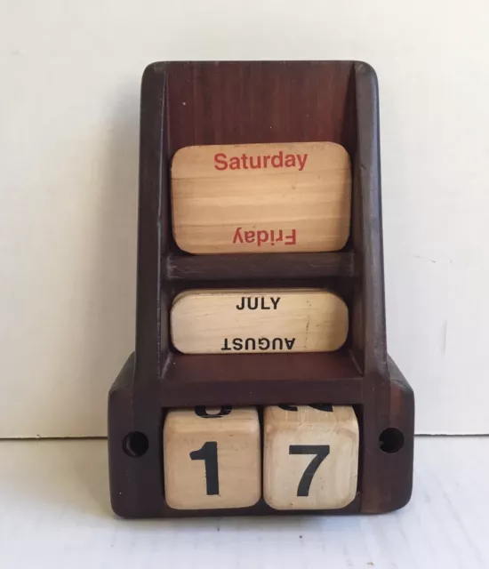 Vintage Perpetual Desk Mantel Wooden Calendar & Pen Holder