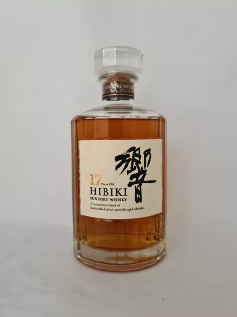 Suntory Hibiki 17 Year Old Blended Japanese Whisky 700ml 2