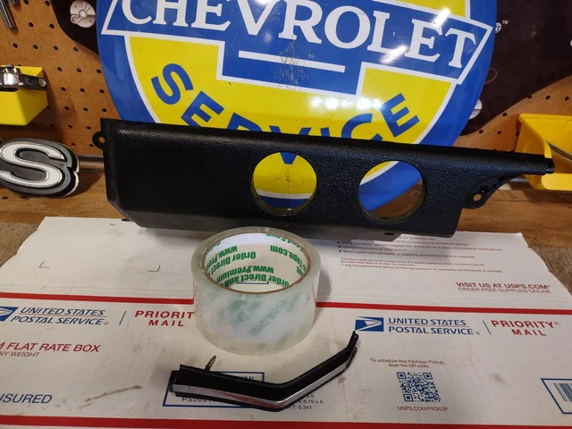 1968 Chevy Impala Dash Bezel Non A/C + Corner Trim Moulding Lh Left Trim