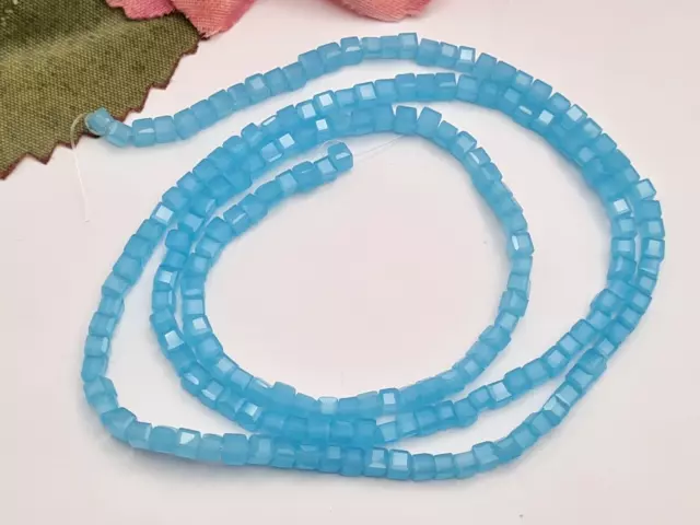 Blaue Facettierte Würfel Glasperlen zwischen Perlen Spacer klein 2 x 2 mm