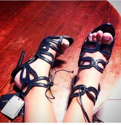 Chaussures Sandales à talons hauts Sandales à talon haut Zara Sandales \u00e0 talon haut noir style extravagant 