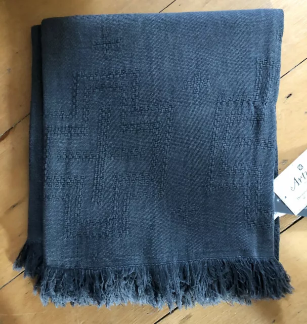 Artistic accents sales decorative throw