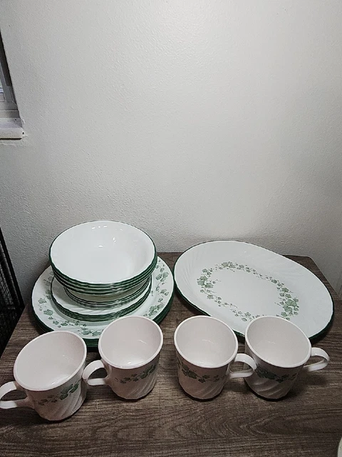 Vintage Corelle Callaway Ivy Luncheon Set For 4 Plus Platter 17 Pieces complete