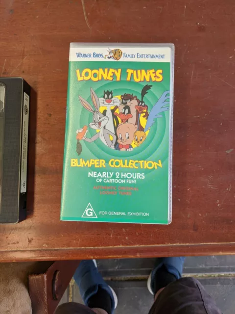 VHS Looney Tunes Bumper Collection Vol 3 extremely rare great condition