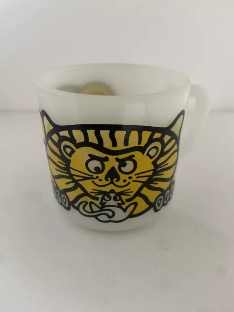 Vintage Federal White Milk Glass Coffee Tea Mug Cup Lion Decal Gold Black USA