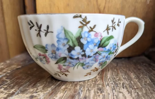 Vtg Yamaka YAM86 Bone China Teacups Blue/Pink Flowers Gold Trim - 3 Avail