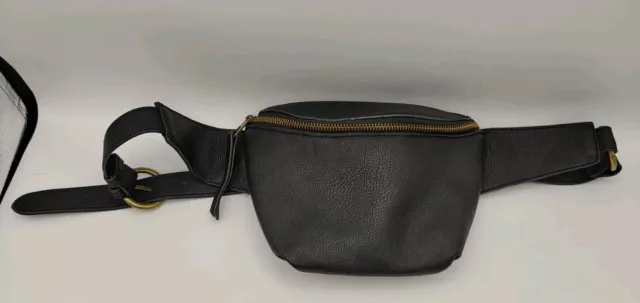 Universal Thread Black Belt Bag Fanny Pack Women's Gold Hardware