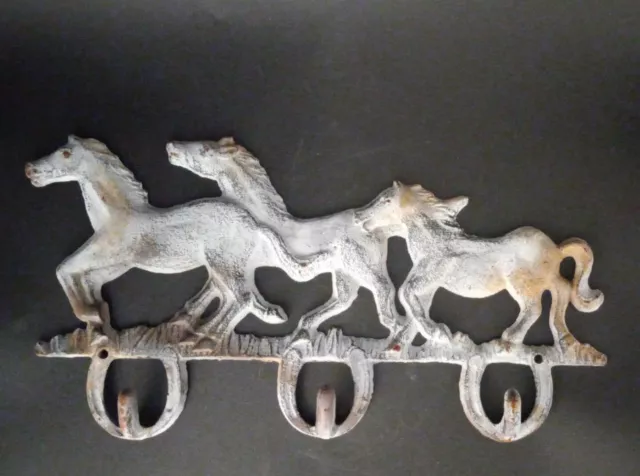 Vintage Aged Cast Iron 3 Hook Wall Coat Rack Tack Rope Horses Outdoor Rustic L6b