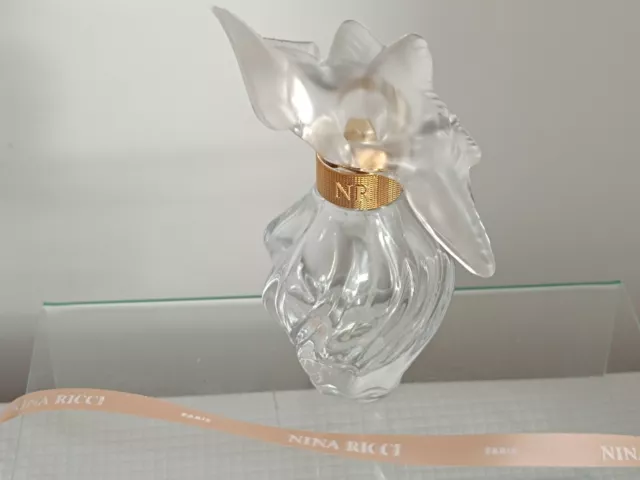 Beau flacon parfum "L'Air du Temps" Nina RICCI 50 ml vide pour la collection