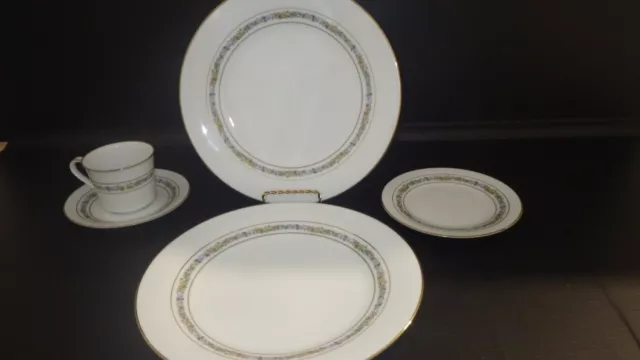 Noritake Fine China Macon Dinner plates cup saucer bread plate EUC 5 pieces