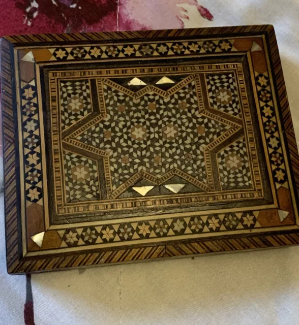Vintage Wood & Mother Of Pearl Decorative Inlay Marquetry Cigar  Box Trinket Box