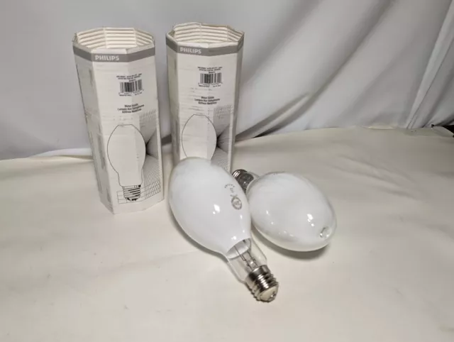 Lot of 2 Phillips MH400/C/U metal halide bulbs, 400W