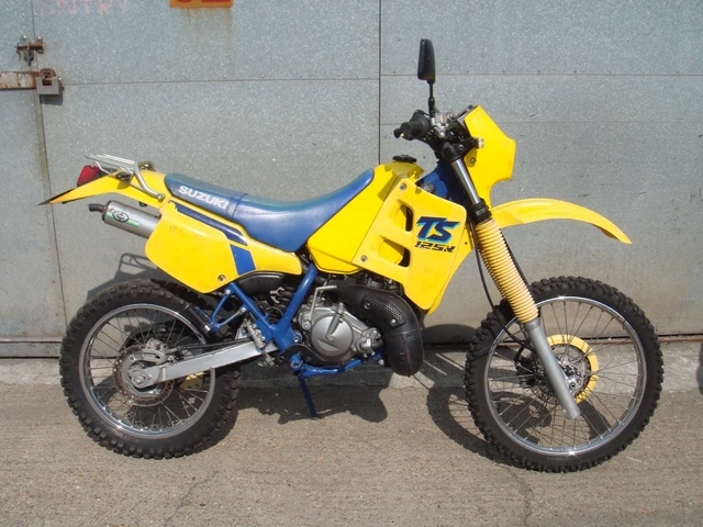SUZUKI TS125R （SUZUKI❗️ TS125R 後期 オールペイント