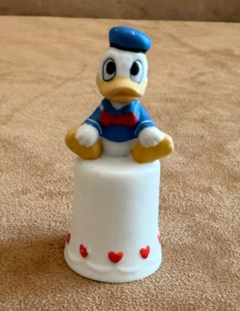 SCHMID Donald Duck Porcelain Thimble Walt Disney Productions vintage figurine