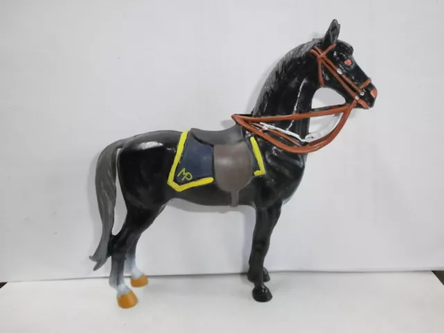 schwarzes Kunststoff Pferd für 10cm Mountie Canadier Polizist Hausser Elastolin