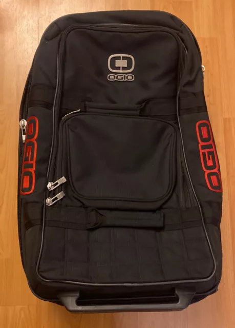 Ogio Radica Black 27-inch Drop Bottom Expandable Wheeled Upright Duffel Bag