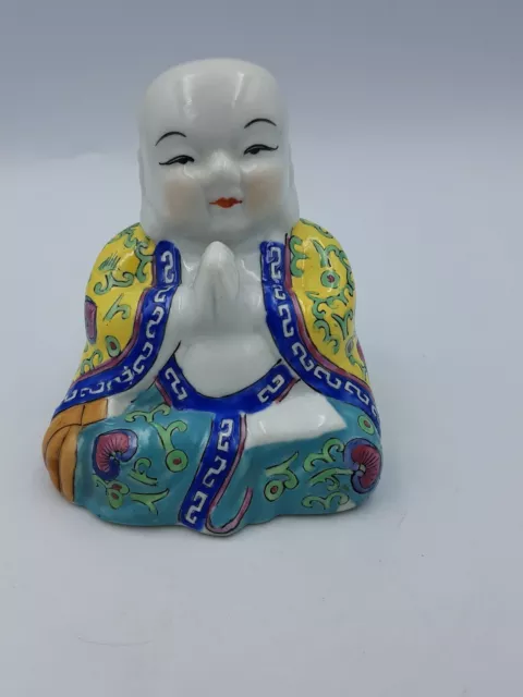Figurine Vintage En Porcelaine Chinoise De Prière Bouddha Peinte À La Main Famille Verte Florale