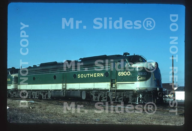 Original Slide SOU Southern Ry. E8A Class Leader 6900 Washington DC 1978