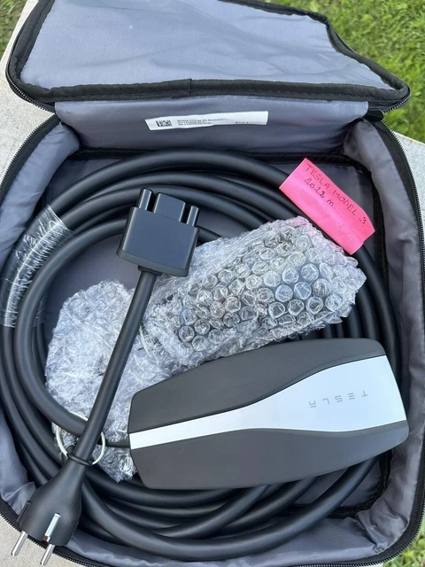 Caricabatteria originale Tesla Europe tipo 2 220V