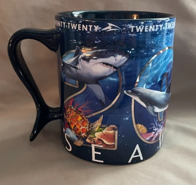 SeaWorld 3D Raised Image Dolphin Shark Whale Penguin Turtle Souvenir Mug
