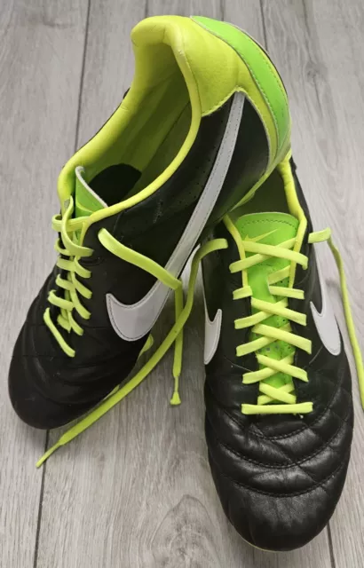 Nike Tiempo Mystic IV FG Größe 9,5 UK Leder 454309-013