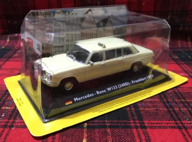 Mercedes Benz W123 240 D Frankfurt 1977 Serie TAXI Car Model Auto Modellino 1/43