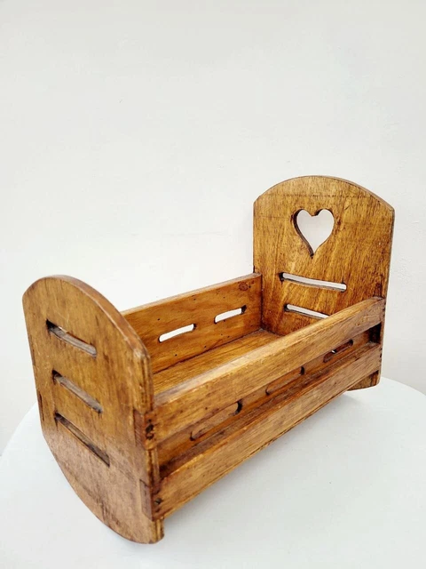 Berceau En Bois Pour Poupée Avec Bascule Et Literie - Modèle Rose Fleuri Avec Poupée Princesse, Pour Filles Dès 3 Ans